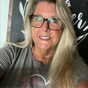 Meet your Posher, Pam